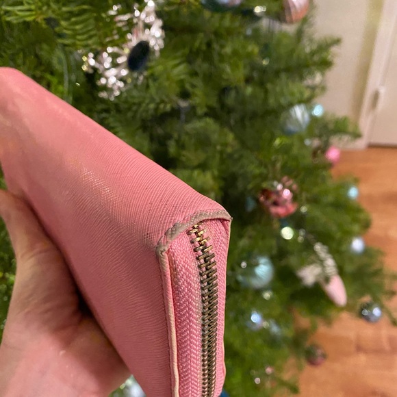 Prada leather pink wallet. Authentic - Picture 5 of 7